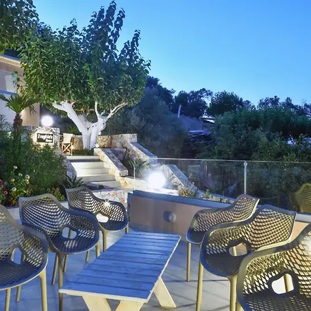 Alexandras's Mansion Villa *